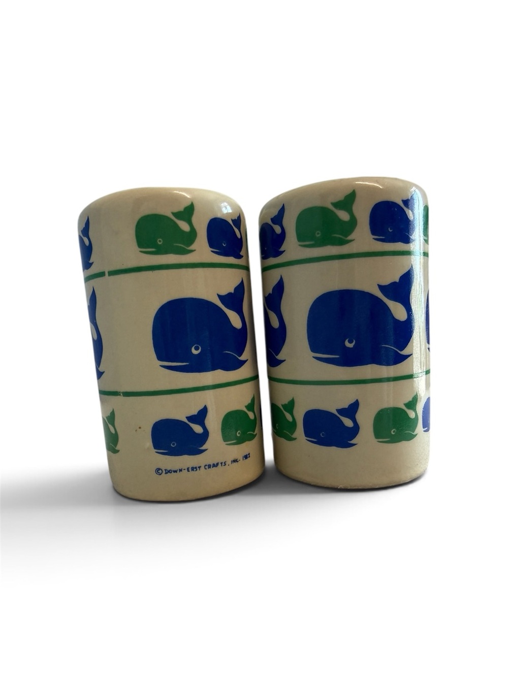 🐳Salt and Pepper Shakers Whales🐳🐋
